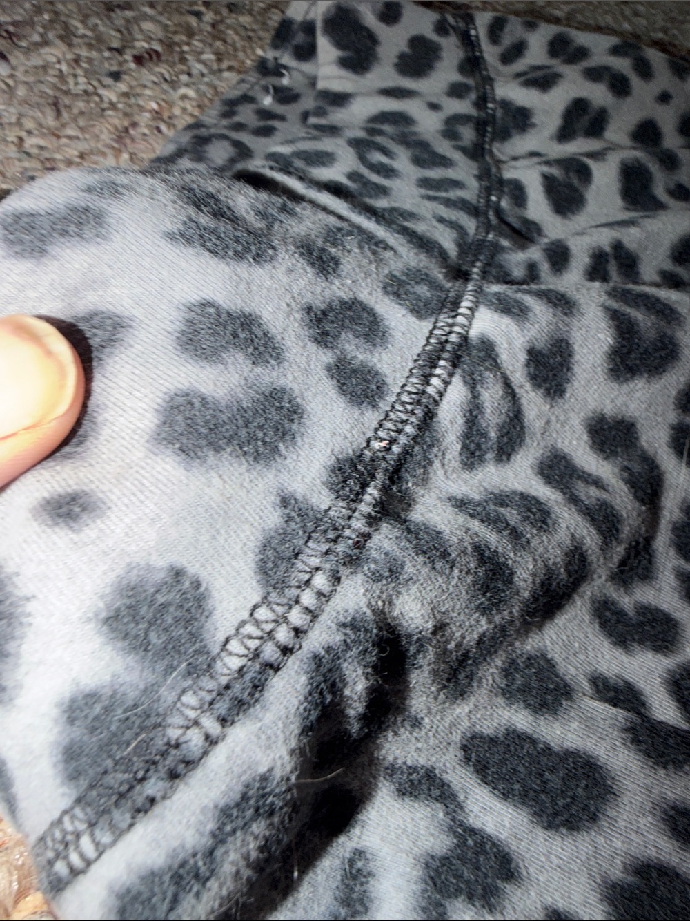 🐆 City Streets Women’s Capri Pants – Size Small 🐆 - Picture 3 of 3